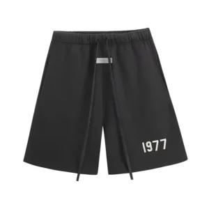 SHORT ESSENTIALS 1977